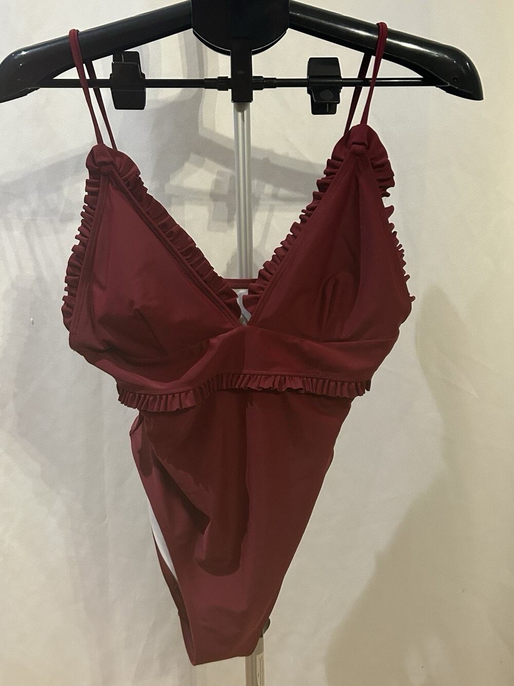 Cupshe Red One Piece Swimsuit size L
